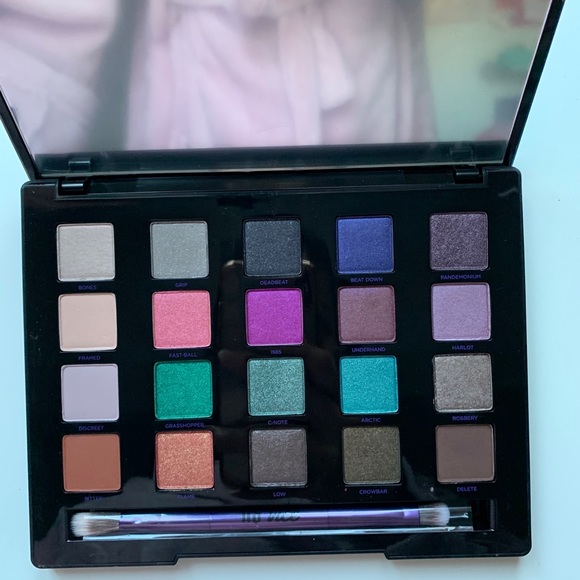 Urban Decay Vice Palette - Picture 5 of 7